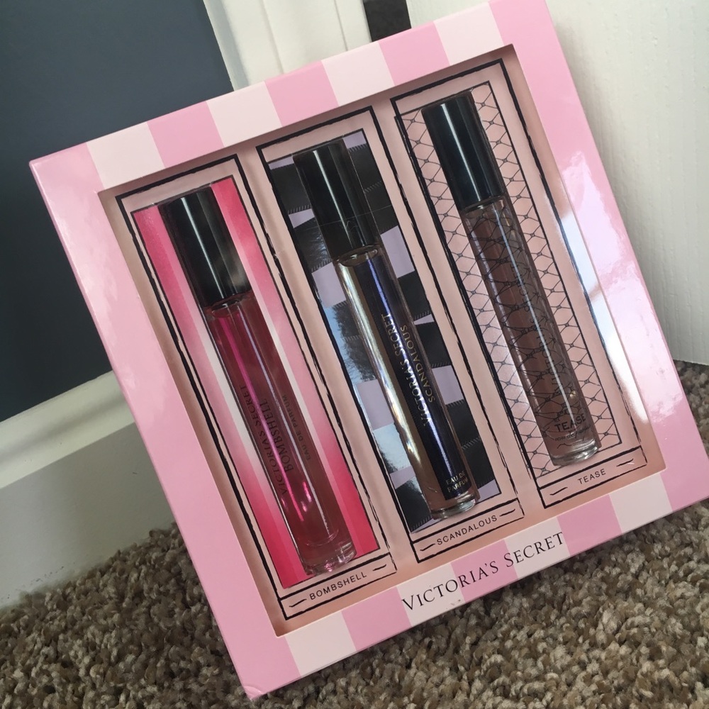Victoria’s Secret PINK Rollerball Perfume Set